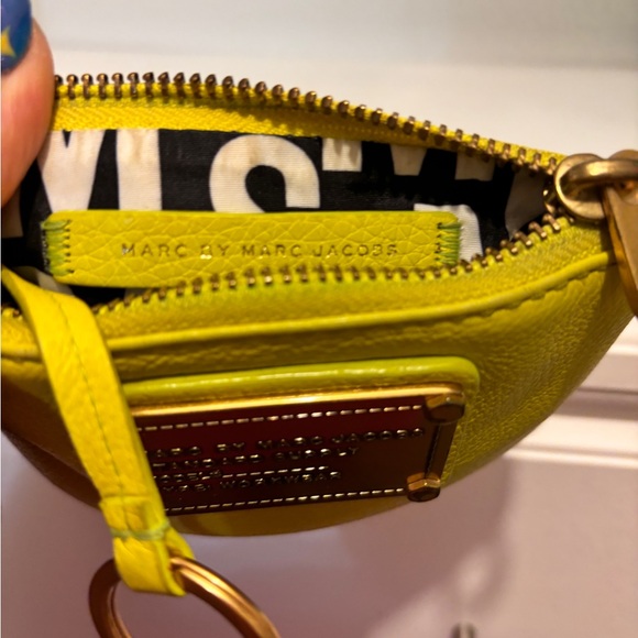 Marc by Marc Jacobs zipper coin purse and card holder - Picture 8 of 9